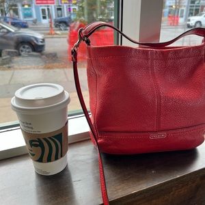 VGUC Coach Pebbled Leather Crossbody bag w/detachable shoulder strap